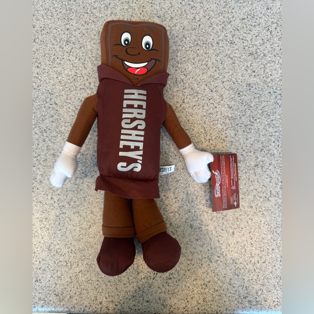 Hershey’s Chocolate Stuffed Bar/Animal NWT